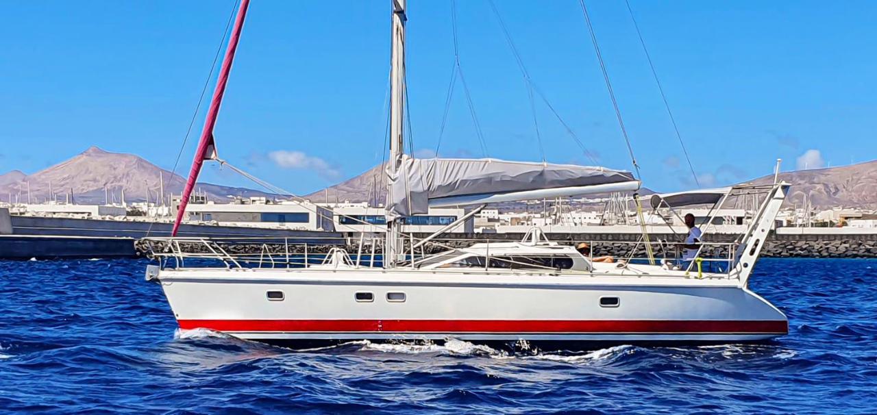 Relaxing Stay On A 38Ft Sail Yacht アレシフェ エクステリア 写真