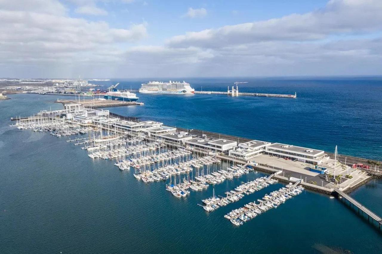Relaxing Stay On A 38Ft Sail Yacht アレシフェ エクステリア 写真