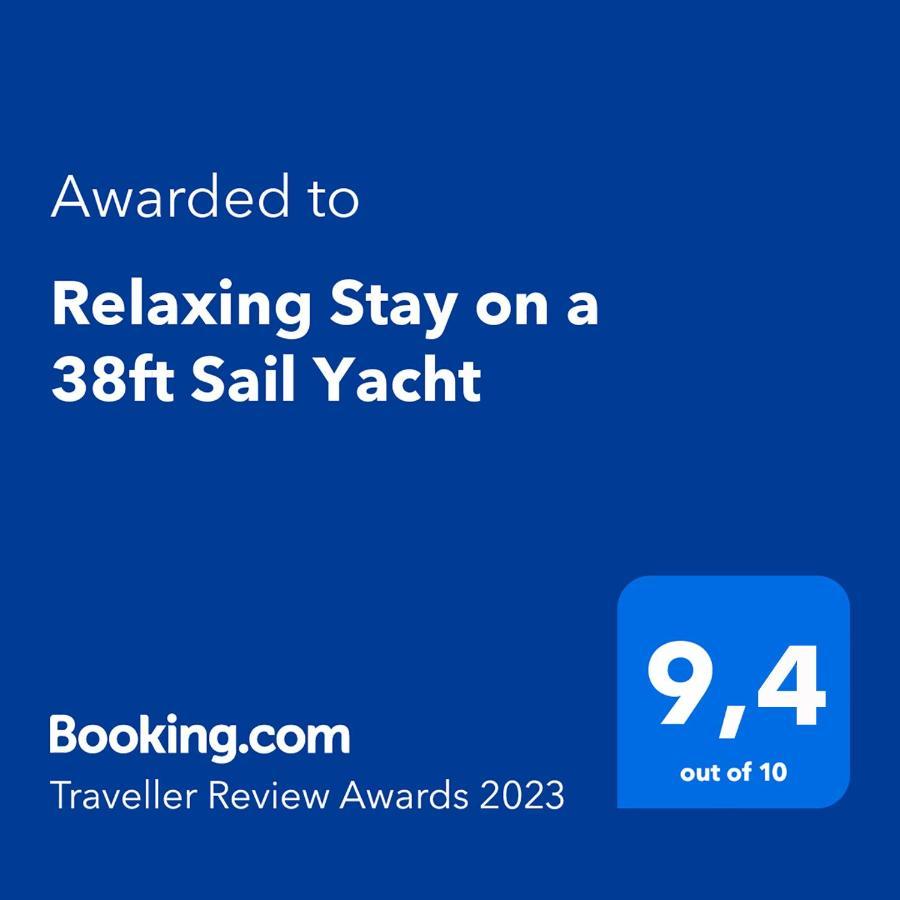 Relaxing Stay On A 38Ft Sail Yacht アレシフェ エクステリア 写真